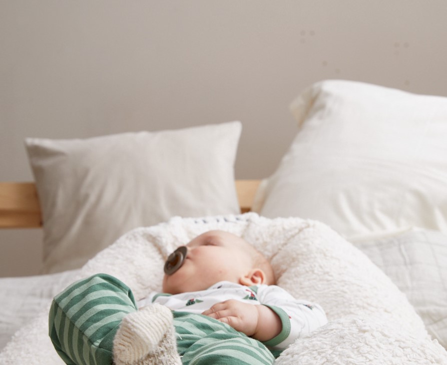 Efie Stillkissen Teddy grau, Inlett gefüllt mit EPS  Mikroperlen, kontrolliert biologischer Anbau (organic), Made in Germany