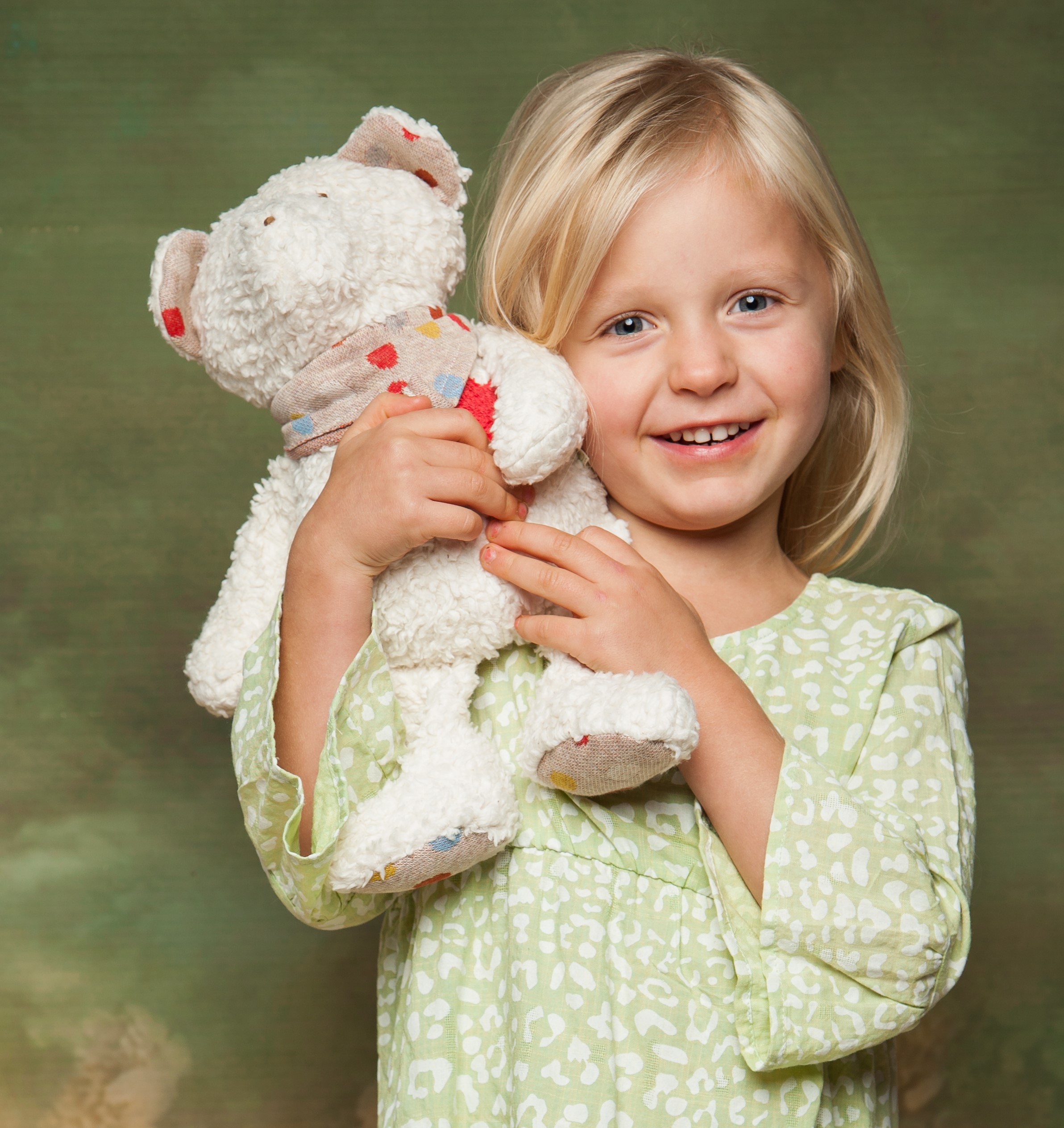 Efie Spieluhr Teddy mit Herz, kontrolliert biologischer Anbau (organic), Made in Germany