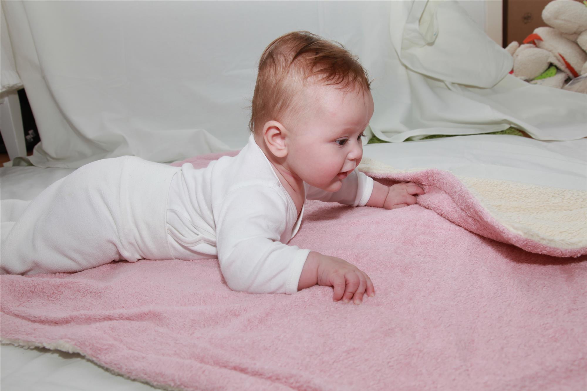 Efie Babydecke weiß/rosa, 100 x 75 cm, kontrolliert biologischer Anbau (organic), Made in Germany