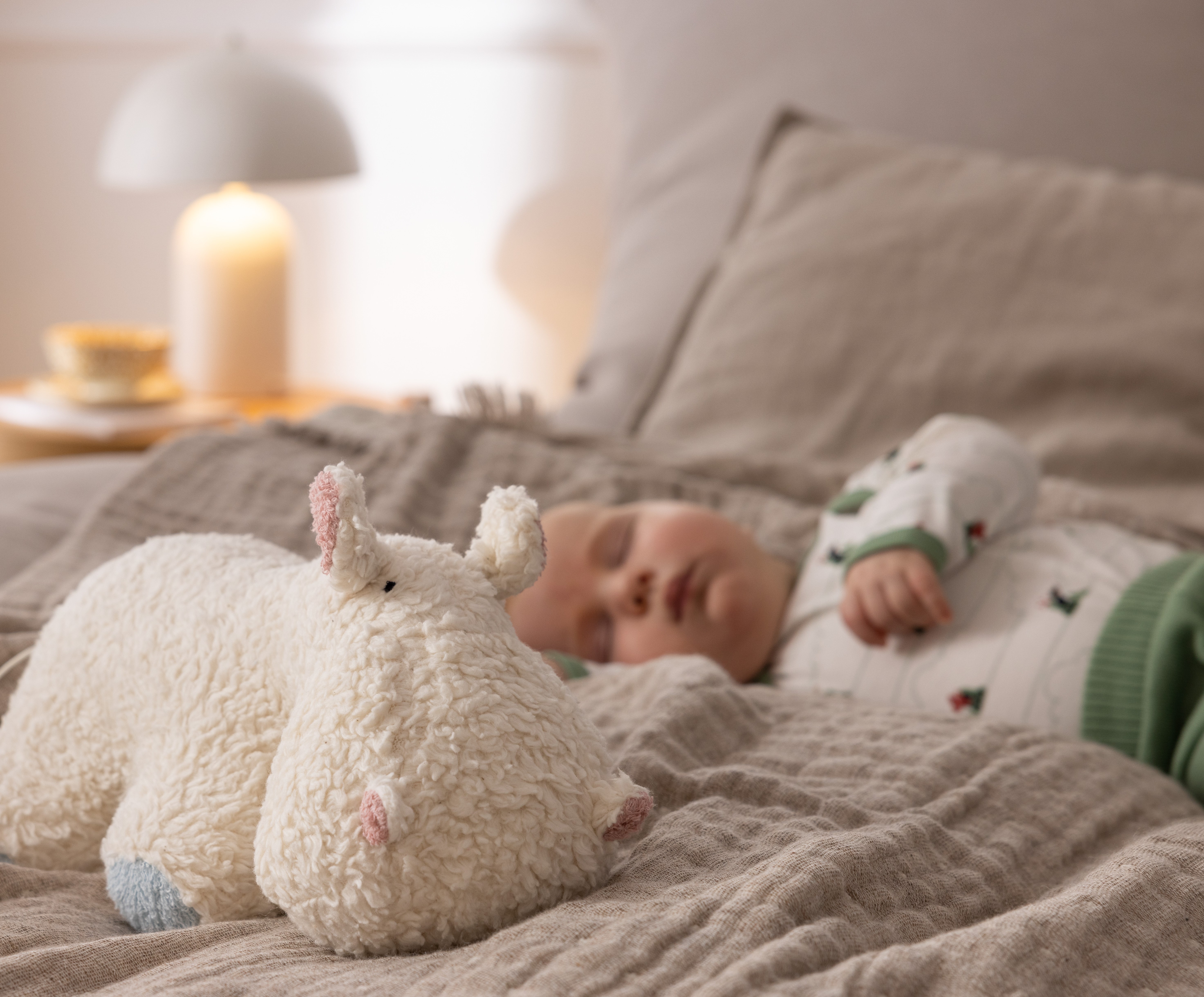 Efie Spieluhr Nilpferd rosa/blau, kontrolliert biologischer Anbau (organic), Made in Germany