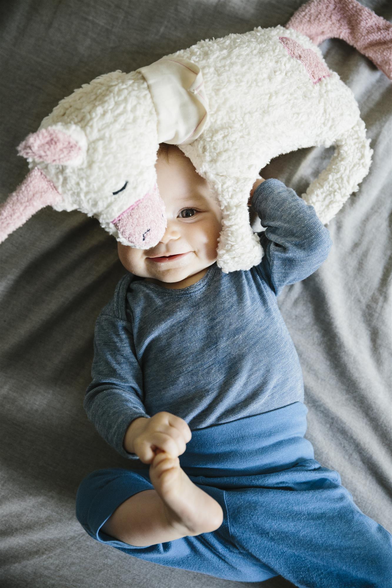 Efie Spiel & Kuschelkissen, Einhorn  kontrolliert biologischer Anbau (organic), Made in Germany